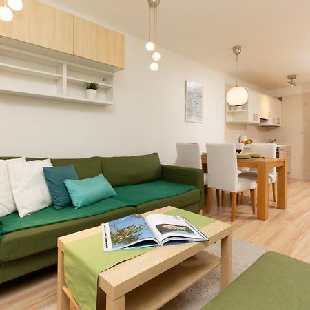 Apartments Warsaw Zelazna By Noclegi Renters Exterior photo