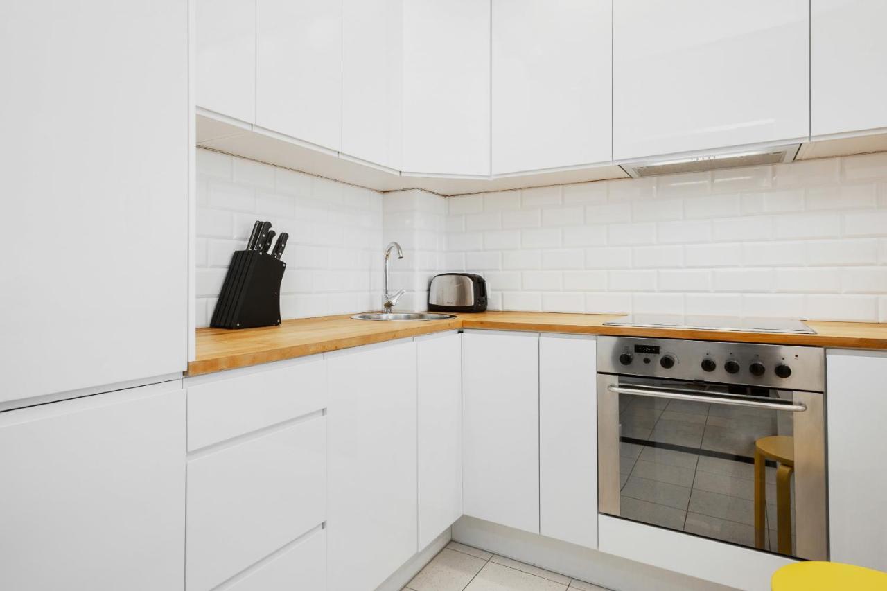 Apartments Warsaw Zelazna By Noclegi Renters Exterior photo
